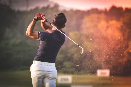 5 Tips to Improve Your Golf Swing